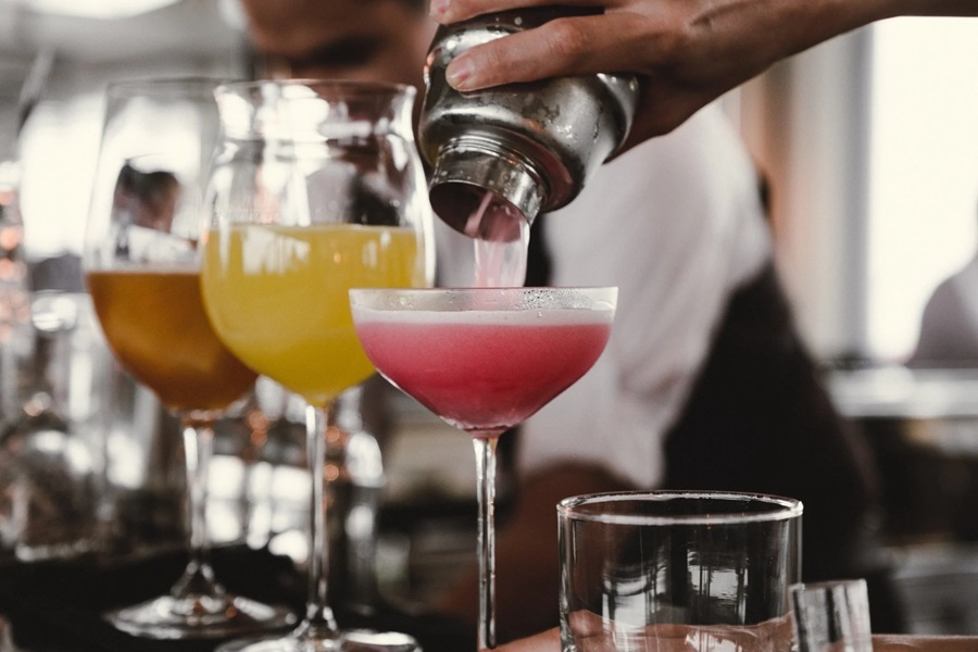 17 Easy 3-Ingredient Cocktails Anyone Can Make at Home